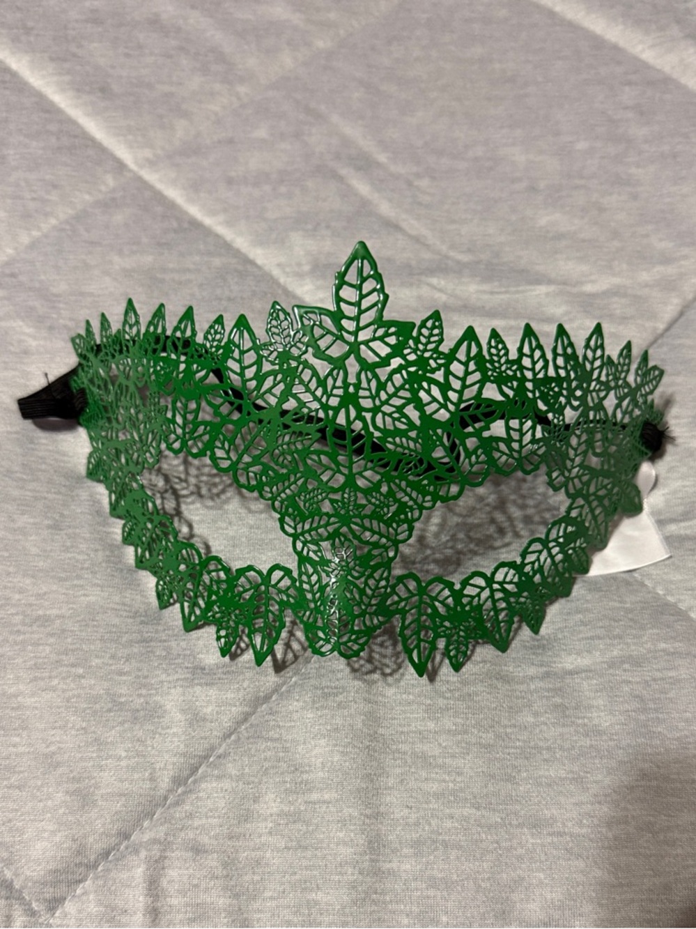 DC Comics Poison Ivy Masquerade Mask
